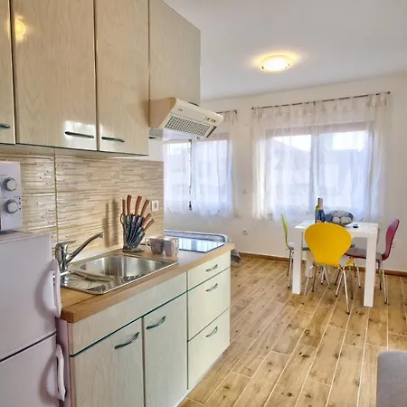 Margarita Apartment *